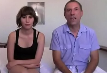 Padre español tiene sexo con su hija (REAL)